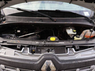 2016-renault-master-1394226-44285881