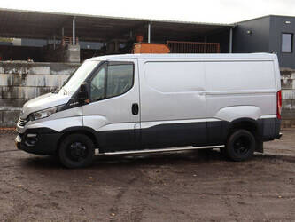 Image de VÉHICULES UTILITAIRES Iveco Daily 40C21