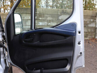 iveco-daily-40c21-44285937