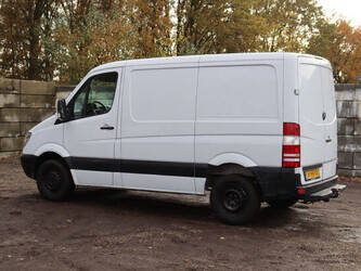 2011-mercedes-benz-sprinter-1394231-44285955