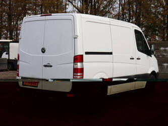 2011-mercedes-benz-sprinter-1394231-44285958