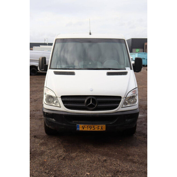 2011 Mercedes-Benz SPRINTER-44285960