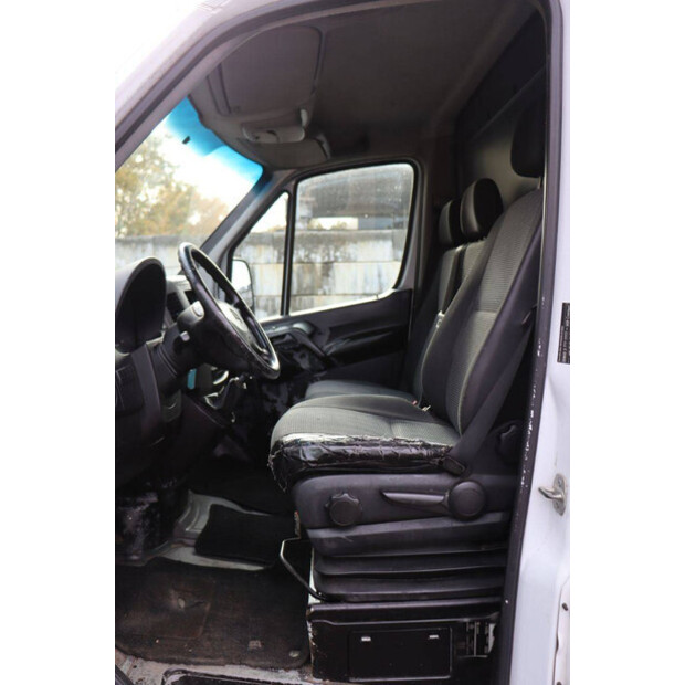 2011 Mercedes-Benz SPRINTER-44285979
