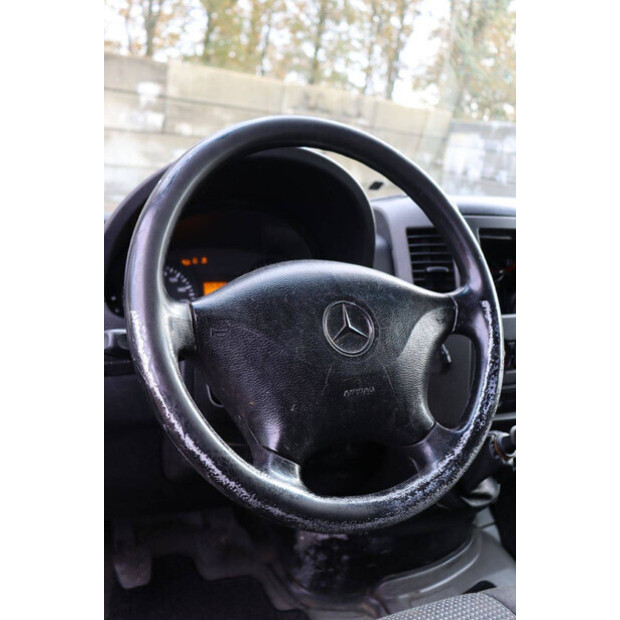 2011 Mercedes-Benz SPRINTER-44285984