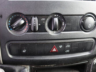 2011-mercedes-benz-sprinter-1394231-44285988