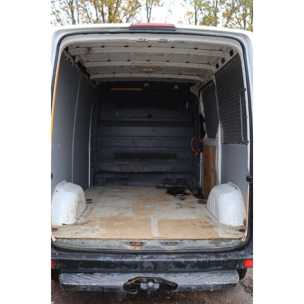 2011 Mercedes-Benz SPRINTER-44285996