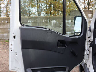 2004-iveco-daily-35s-1394235-44286067