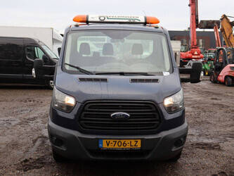 ford-transit-1394251-44286479