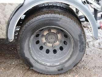 ford-transit-1394251-44286485