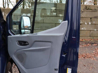 ford-transit-1394251-44286523