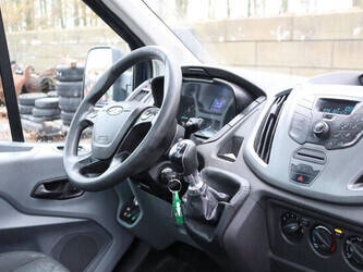 ford-transit-1394251-44286525