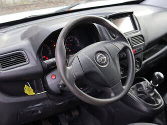 2017-opel-combo-van-1394255-44286595