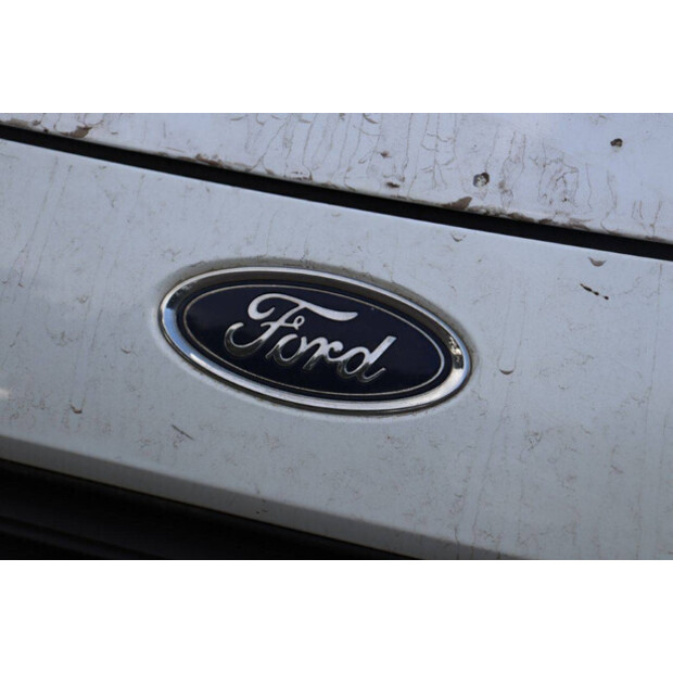 Ford Transit Courier-44286649