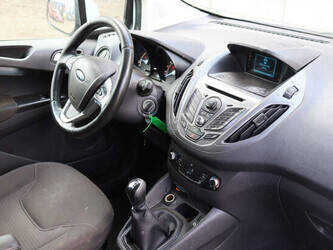 ford-transit-courier-1394258-44286685