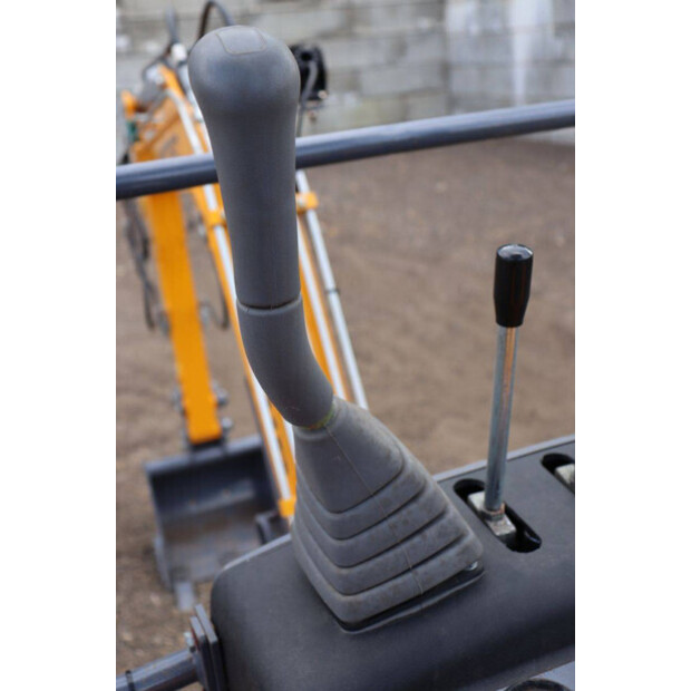 2022 Hytec XV10B-44287464