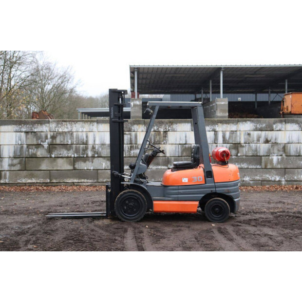 تويوتا 02-6FG-30-44287491