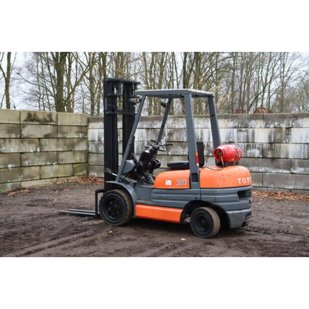 تويوتا 02-6FG-30-44287493