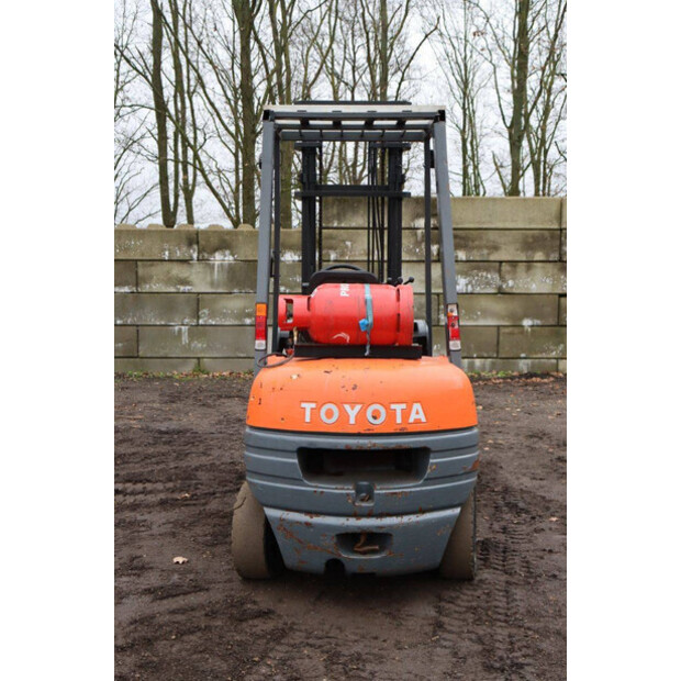 تويوتا 02-6FG-30-44287494