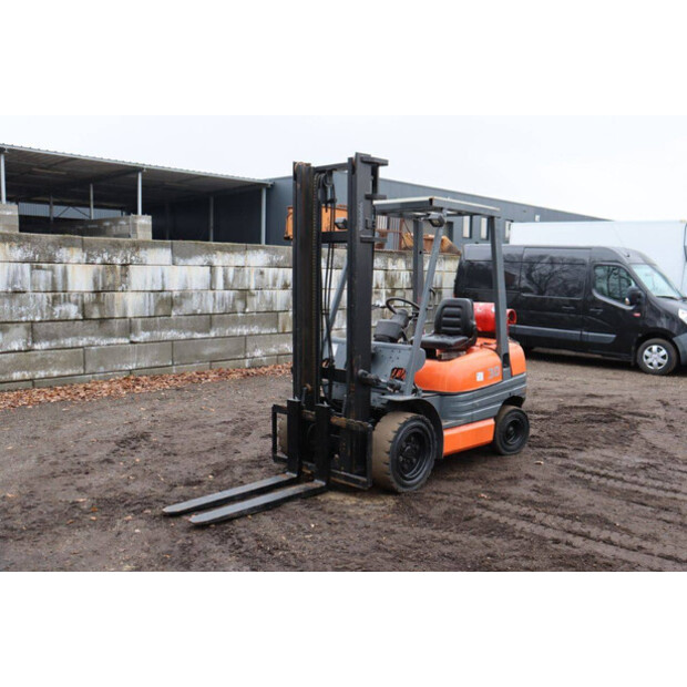 تويوتا 02-6FG-30-44287498