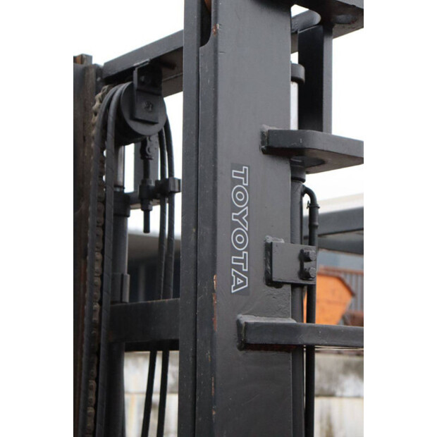 تويوتا 02-6FG-30-44287501