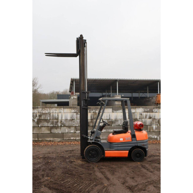 تويوتا 02-6FG-30-44287525