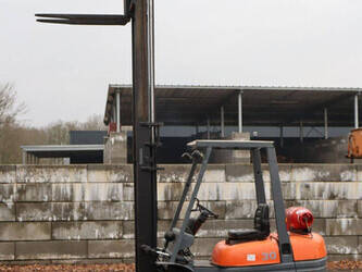 toyota-02-6fg-30-44287525