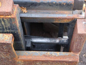 2016-toyota-02-8fgjf35-44287699