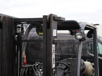 2016-toyota-02-8fgjf35-44287700