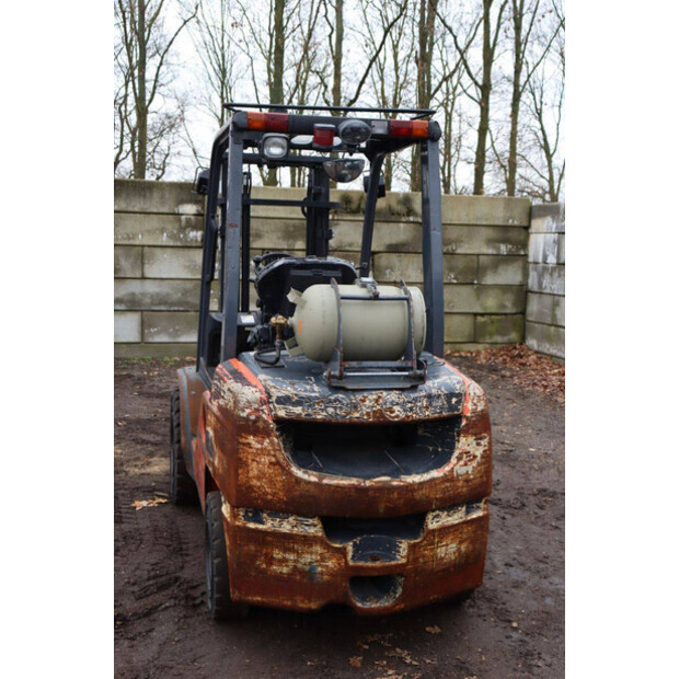 2016 تويوتا 02-8FGJF35-44287704