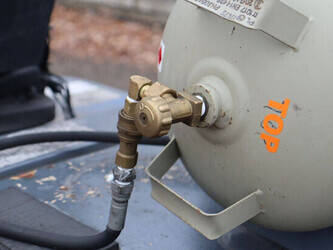 2016-toyota-02-8fgjf35-44287709