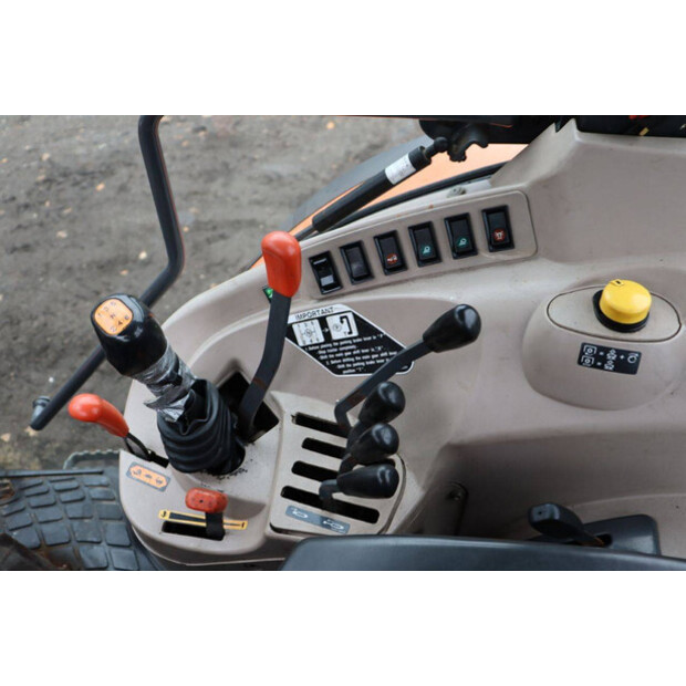 2008 KUBOTA M9540-44287786