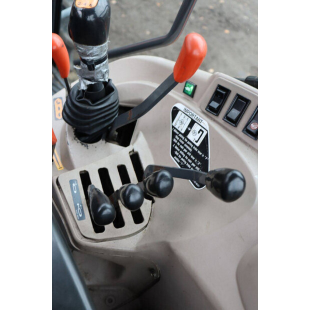 2008 KUBOTA M9540-44287789