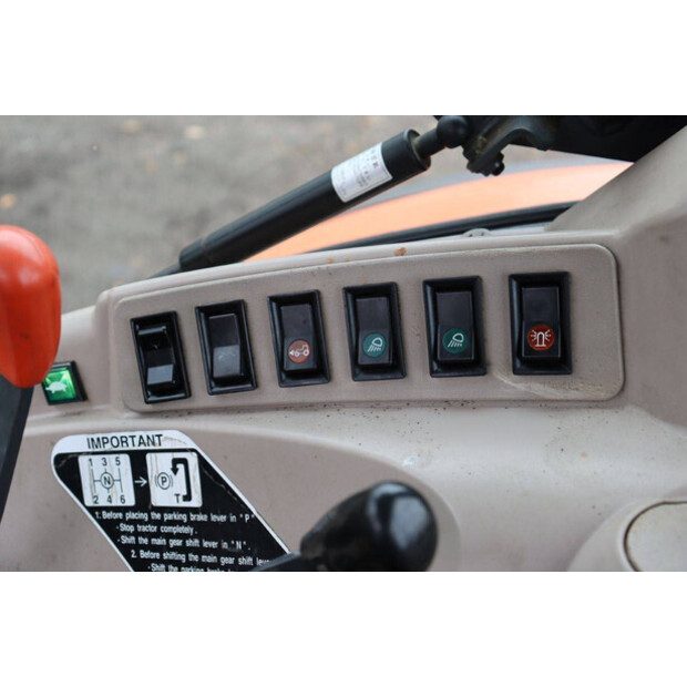 2008 KUBOTA M9540-44287790