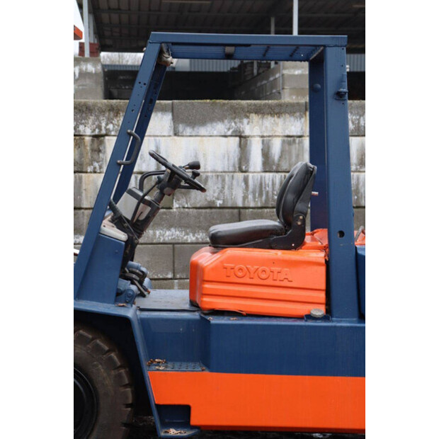 1989 تويوتا 02-5FG45-44287827