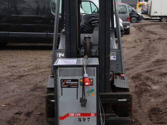 2001-linde-e25-02-1394319-44287925