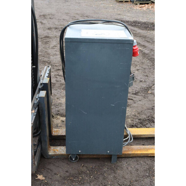 2001 Linde E25-02-44287935