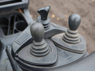 2001-linde-e25-02-1394319-44287948