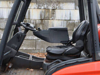 2020-linde-h25t-01-44288006