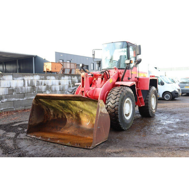 1999 كوماتسو WA 270-3-44288050