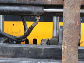 2004-jcb-others-44288117