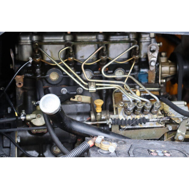 2004 جيه سي بي OTHERS-44288120