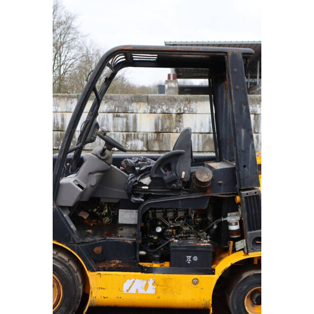 2004 جيه سي بي OTHERS-44288126