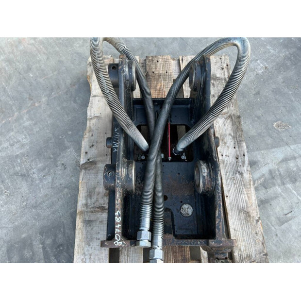 2018 OilQuick OQ65-44288215