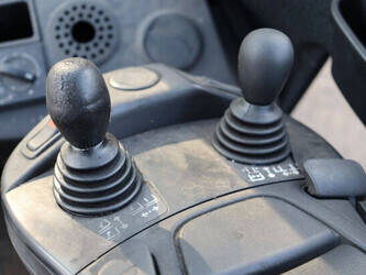 2016-linde-h30cng-02-1394343-44288586