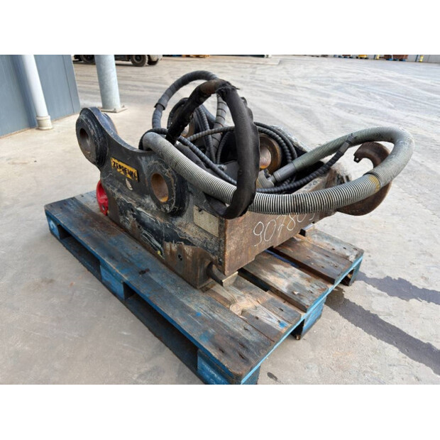 2020 OilQuick OQ80-44288696