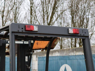 2009-om-carrelli-xe25-1394349-44288715