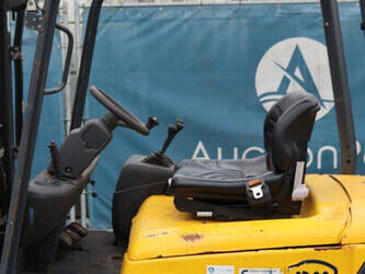 2009-om-carrelli-xe25-1394349-44288717