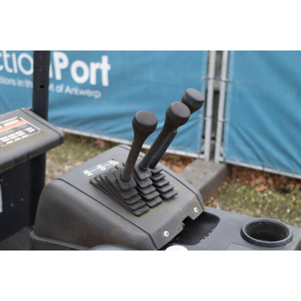 2009 OM Carrelli XE25-44288723