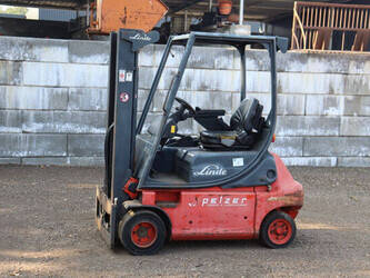 Image de ENGINS DE LEVAGE 2005 Linde E20P-02