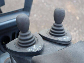 2005-linde-e20p-02-1394353-44288808